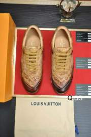 Picture of Louis Vuitton Shoes _SKULVsz38-45BS013112597